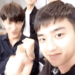 [EXO] 뚜뚜가 니니를 <b>뚜들</b><b>뚜들</b>