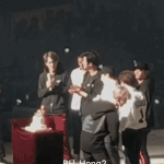 [EXO] 백현이 <b>리듬</b>체조 시키자.... . 리본 ㅈㄴ이쁘게 그려