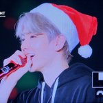 [백현] <b>옆</b><b>선</b>대박~ 산타큥