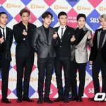 [EXO] 아니 근데 이 사진 진짜 <b>레알</b>로