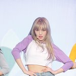 [<b>입덕</b>] 오마이걸에서 카리스마를 담당하고 있는 그녀.jpgif
