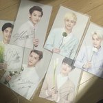 [EXO] 오라는 앨범 포카는 안오고 게이처 이건왔네