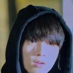 [방탄소년단] 와 정국이 <b>십자가</b> 귀걸이 나만 처음 봐?