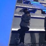 엑소 보컬 개<b>탄탄</b>하네...