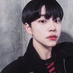 얘들아 그럼 <b>이분</b>