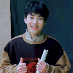 [시우민] 웅녀들 연말 잘보내! (시우민)