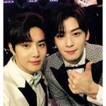 <b>수호</b> 차은우 진짜로 셀카찍는데 좀 대박이다