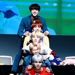 [방탄소년단] 이 <b>사진</b> <b>전</b>정국ㅋㅋㅋㅋㅋㅋ