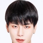 잘생긴 <b>남</b><b>돌</b>