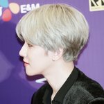 [EXO] 할거없음 변백현 <b>콧대</b>나 보고가라