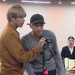 [방탄소년단] 김남준이 틀리고 <b>벌칙</b>은 김태형이