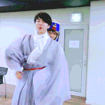 [방탄소년단] 이거 약간 <b>파란</b> 앵무새가