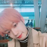 나 학생회인데 얘들아 도와주라