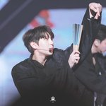 [댓글부탁해] 내가 <b>레오</b> 자작곡에 대해 얘기한적 있었는데...