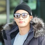 롱패딩만으로도 완벽한 성훈 공항패션