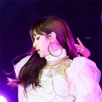 눈.<b>코</b>.<b>입</b> 소름돋게 뚜렷한 여돌
