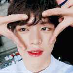 얘들아 빨리... 육성재 이거 <b>입술색</b>...