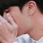 [방탄소년단] <b>석</b>진이 귀걸이 낀거 좋아하는사람
