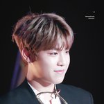 [박우진] 흒 워너-원고 없는 금요일이라니 ㅠㅠㅠㅠ