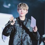 [박우진] 고화질떴는데 손꾸락이ㅠㅠ손꾸락이ㅠㅠ