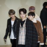 [조언부탁해] 얘들아 <b>리본</b>핀색깔좀 골라주라ㅠㅠㅠㅜㅠㅠ