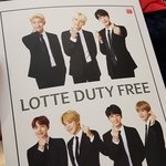 [방탄소년단] <b>인천</b>공항 면세점 갔는데..