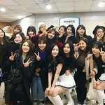 [드루와] 여자친구 콘서트서 걸그룹들의 친목사진(<b>feat</b>.박소현)