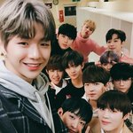 [댓글부탁해] 워너원이 <b>다른그룹</b>처럼 막 다같이 엄청 깊게 친하고...