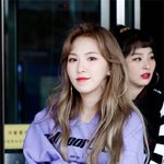 늘 밝아서 완전 호감인 <b>여</b><b>돌</b>