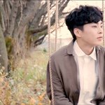 [시우민] 네이쳐가 남긴 <b>그네</b>타는 시우민!