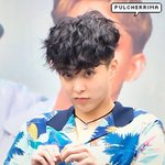 [시우민] 시우민이랑 <b>눈싸움</b> 해봤어?