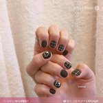 여기 네일 중에서 뭐할깡!! 골라줘~
