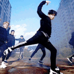 [EXO] 일<b>키</b> 검트레이닝바지에 검반팔티 조카 취적아님?