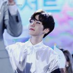 [EXO] 변백현 <b>리본</b> 잘어울림 ㄹㅇ
