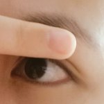 오 나 <b>눈</b>이랑 눈썹사<b>이</b> 개가까움
