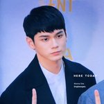 옹성우 새로한 <b>헤어</b>스타일 솔직히,,,,,