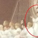 아이유가 윤종신<b>무대</b> <b>혼자</b> 기립한거
