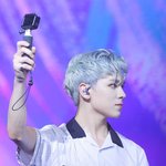 동서양 혼혈로 태어난 남녀 아이돌 3명