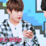 [박우진] 아/미/고 너무 웃겨서 백번 돌려보고있다....