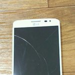 핸드폰 <b>액정</b> 이정도 깨지면 얼마정도드는지아는 사롬.....!