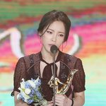 헤이즈 아프고나서 더 마름???