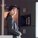 데뷔작부터 <b>호평</b>인 여배우