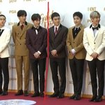[EXO] 오늘 좌우<b>대칭</b>이 컨셉이래