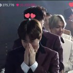 [EXO] 야 준면이 진짜 좋아하는 것 같은데