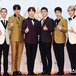 [EXO] 기사사진 실화냐 정말 욕만나옴;