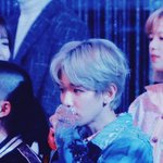 [EXO] 변백현 이사진 눈꼬리땜에 <b>환장</b>할거같아ㅠㅠㅠㅠㅠ