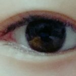 나 이거 눈에비해서 <b>동공</b> 심각하게큰거야?