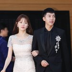 이성경 레드카펫 드레스 사진