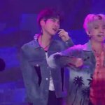 골든디스크 엑소 <b>수호</b> 마이크