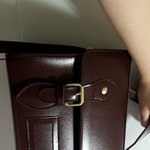 코트입을건데 가방좀 골라줘
